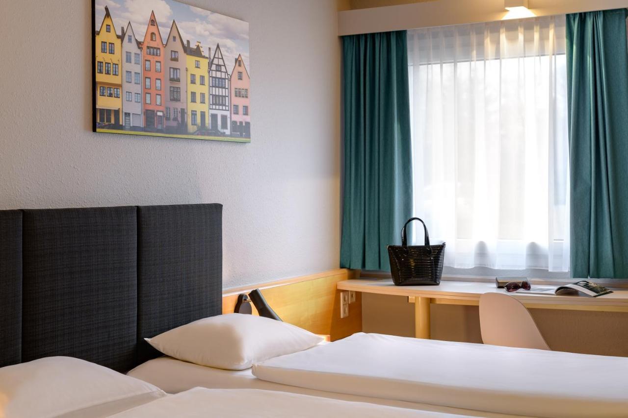 Hotel Ibis Koeln Frechen Exterior foto